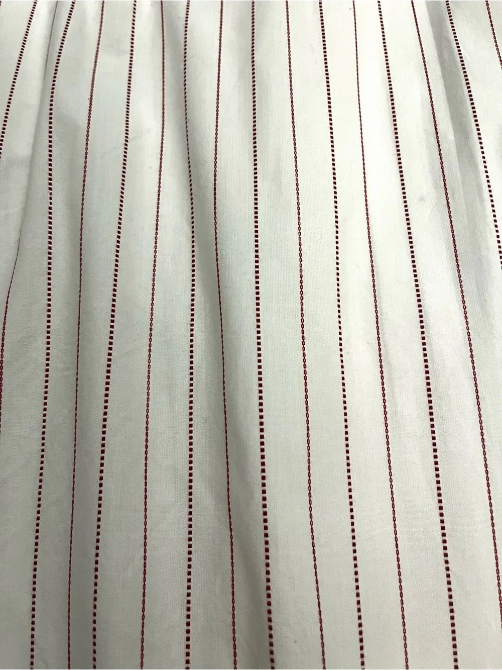 Banana Republic Short-Sleeve White Camp Shirt with Red Pinstripes-sz XL